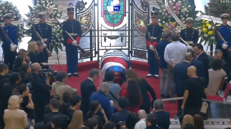 Despiden a Pepe Mujica con cortejo fúnebre y velorio en el Palacio Legislativo