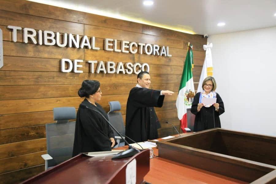 Conversar con instituciones "no significa ceder": Oswald Lara tras rendir protesta como nuevo presidente del TET Conversar con instituciones "no significa ceder": Oswald Lara tras rendir protesta como nuevo presidente del TET
