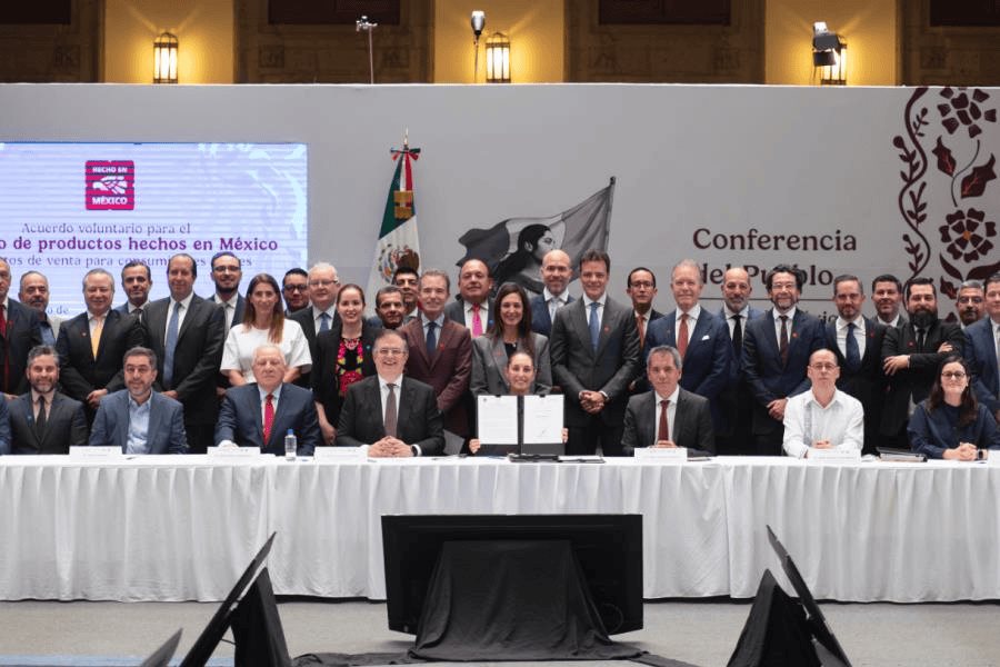 Firma Sheinbaum acuerdo para que tiendas aumenten venta de productos hechos en México Firma Sheinbaum acuerdo para que tiendas aumenten venta de productos hechos en México