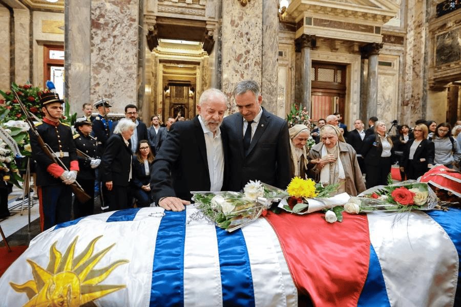 Asisten presidentes de Brasil y Chile a funeral de Pepe Mujica en el Parlamento del Uruguay Asisten presidentes de Brasil y Chile a funeral de Pepe Mujica en el Parlamento del Uruguay