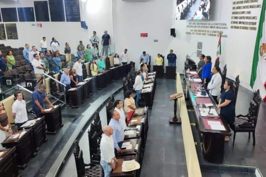 Guarda Congreso de Tabasco minuto de silencio en memoria de Pepe Mujica Guarda Congreso de Tabasco minuto de silencio en memoria de Pepe Mujica