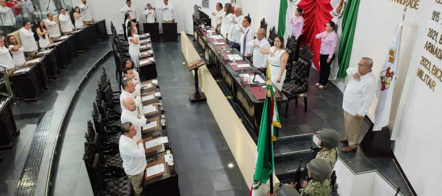 Clausuran diputados locales segundo periodo ordinario de sesiones Clausuran diputados locales segundo periodo ordinario de sesiones