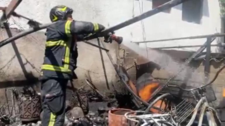 Muere menor y 3 personas más resultan intoxicadas por incendio en CDMX