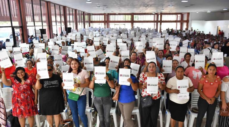 Adversarios apuestan a que programas sociales fracasen: May