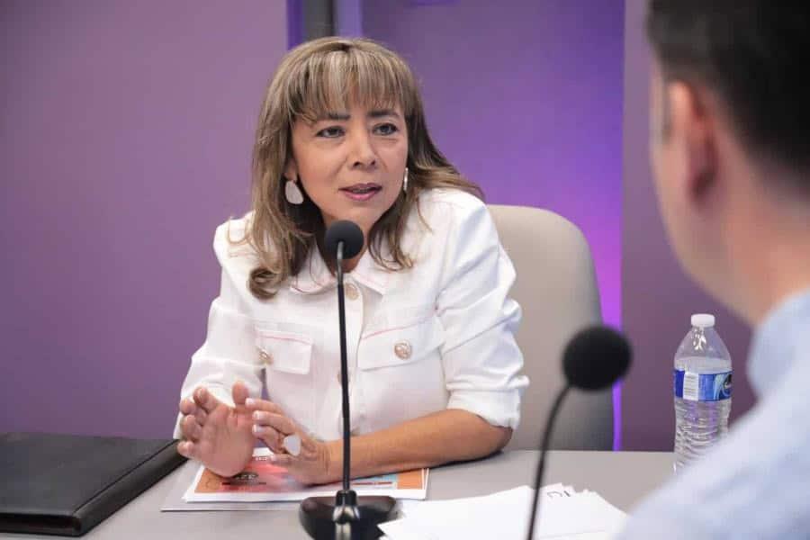 Preocupa a Beaurregard salud mental de May y que se convierta en tirano, autoritario y represor Preocupa a Beaurregard salud mental de May y que se convierta en tirano, autoritario y represor