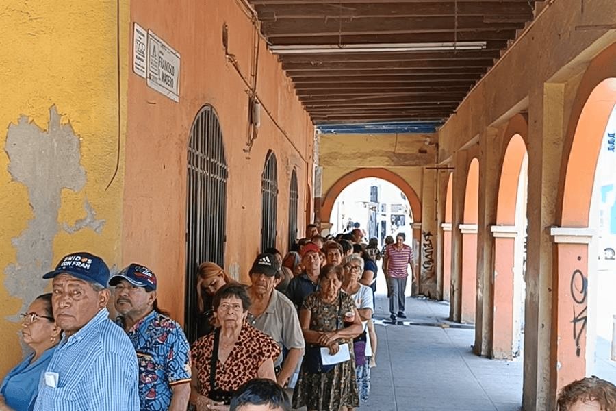 Se queda sin efectivo cajero automático del Banco Bienestar en Centro Se queda sin efectivo cajero automático del Banco Bienestar en Centro