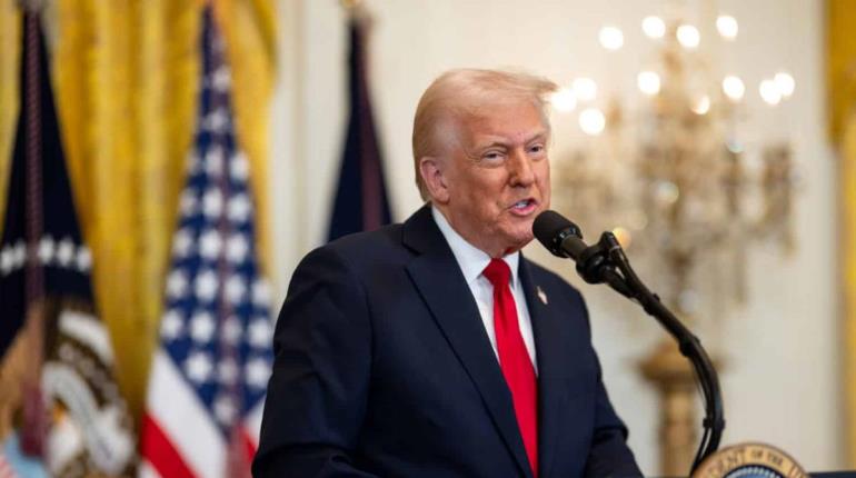 Trump hablará con Putin y Zelenski para negociar fin de la guerra
