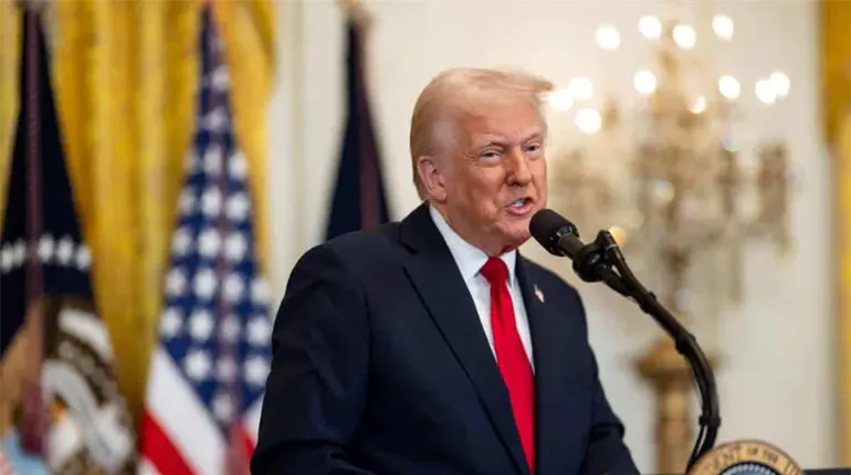Arancel por camiones pesados sí afecta a México: Sheinbaum; prevé llamada con Trump