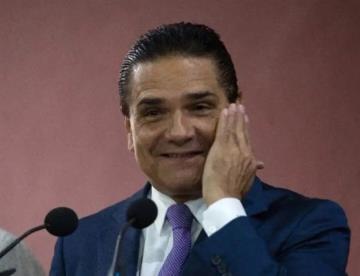Caso de Silvano Aureoles es asunto de la FGR: Sheinbaum