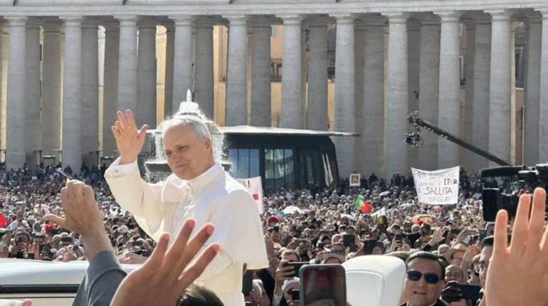 Asegura León XIV que ha sentido la presencia espiritual de Francisco
