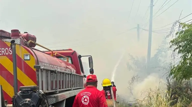 Rechaza Protección Civil que incendios de pastizales estén fuera de control