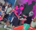 Amenazan a payaso con cuchillo por bailarle a mujer durante show en Nuevo León