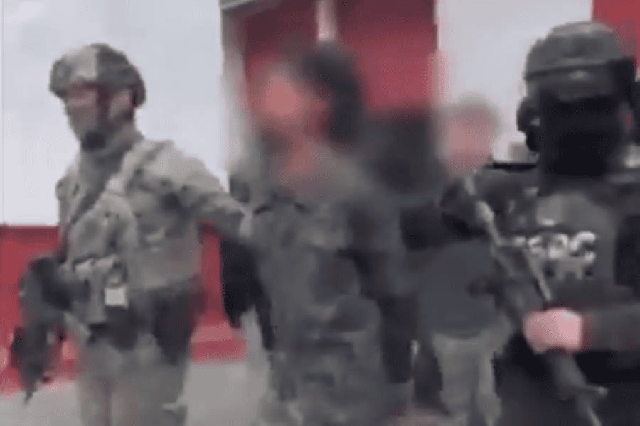 Fuerzas federales se enfrentan a célula criminal en Michoacán Fuerzas federales se enfrentan a célula criminal en Michoacán