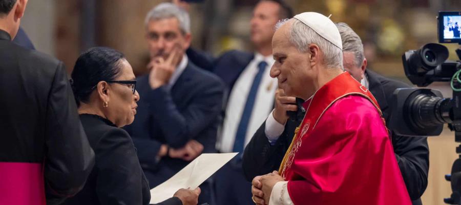 Invitación a León XIV para visitar México no interfiere estado laico del país: Sheinbaum Invitación a León XIV para visitar México no interfiere estado laico del país: Sheinbaum