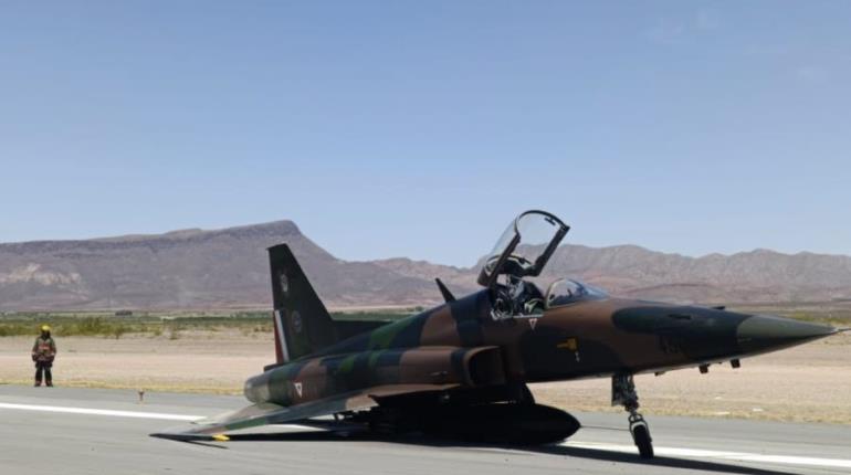 Avión de la Fuerza Aérea Mexicana sufre ponchadura de llanta al aterrizar en Chihuahua