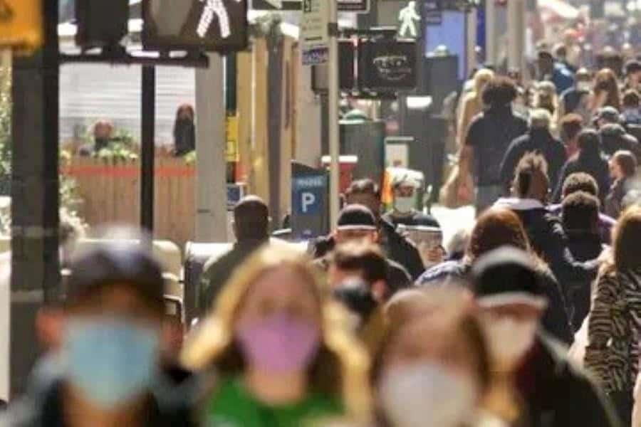 Reportan Hong Kong y Singapur aumento significativo de casos de COVID