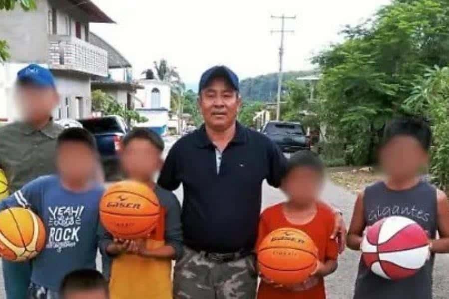 Asesinan a maestro triqui y entrenador de los "niños descalzos de la montaña" en Oaxaca Asesinan a maestro triqui y entrenador de los "niños descalzos de la montaña" en Oaxaca