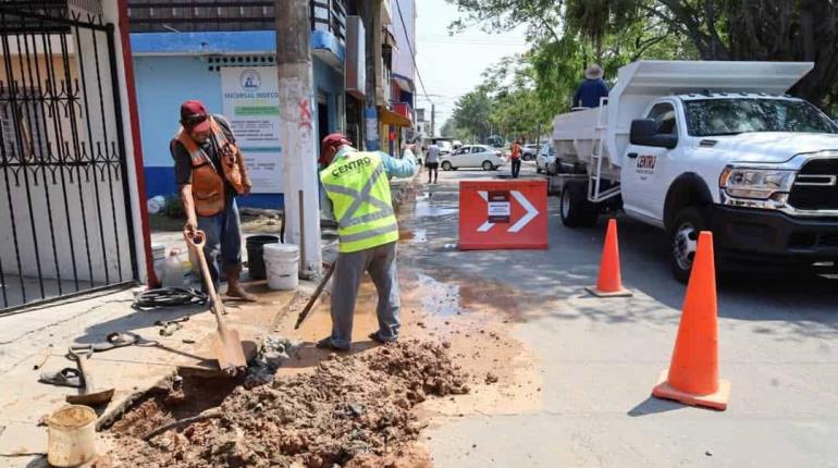 Da Centro banderazo a brigadas para bacheo, desazolve, reparación de fugas y luminarias en Indeco