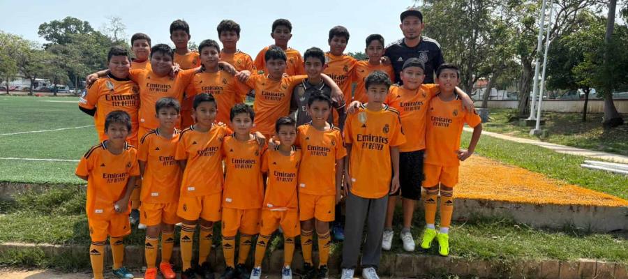 Tornados FC se convierten en pequeños campeones al ganar el Torneo de futbol en Atasta Tornados FC se convierten en pequeños campeones al ganar el Torneo de futbol en Atasta