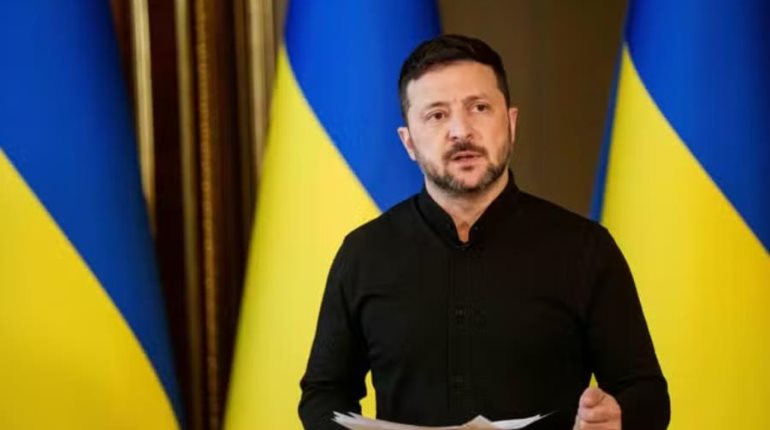 Zelenski señala a Rusia de intentar ganar tiempo para proseguir la invasión en territorio ucraniano