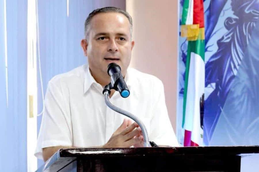 Afirma Efraín Reséndez que cumple con requisitos para ser candidato judicial tras denuncia de abogados Afirma Efraín Reséndez que cumple con requisitos para ser candidato judicial tras denuncia de abogados