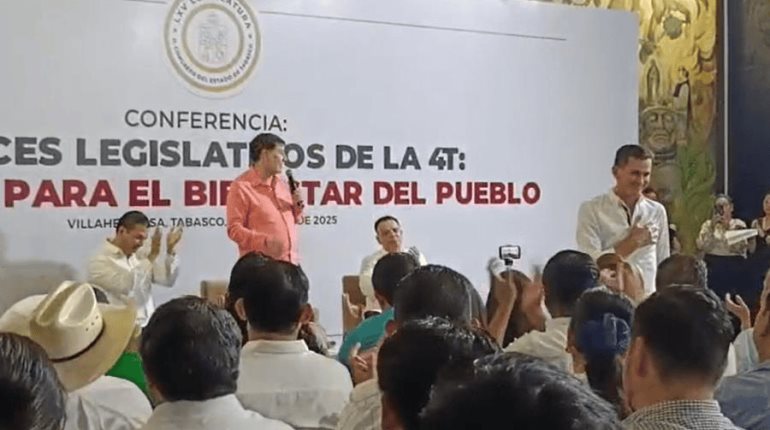 Pide Noroña a tabasqueños hacer propaganda del proceso judicial, con cartulinas en sus casas