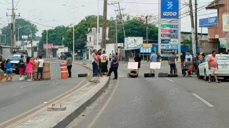Vive Villahermosa nueva jornada de bloqueos por fallas de CFE