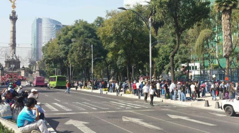 CNTE "colapsa" Reforma y bloquea embajada de EE. UU.