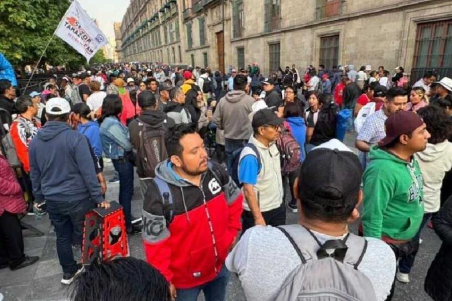 Lamenta Sheinbaum agresión de la CNTE a youtuber, durante protesta en Palacio Nacional Lamenta Sheinbaum agresión de la CNTE a youtuber, durante protesta en Palacio Nacional