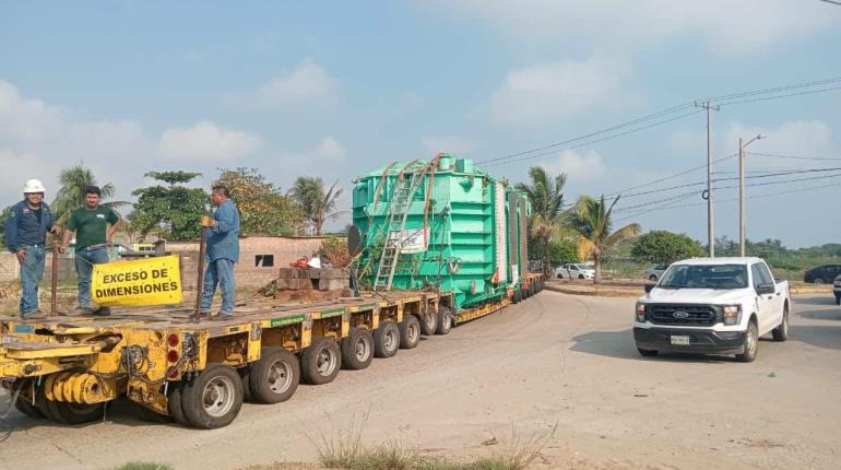 CFE traslada transformador trifásico a Chiapas para fortalecer red eléctrica en el sureste
