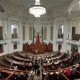 Detienen a 3 por "ecocidio"; se les aseguró 163,227 piezas de madera en Chiapas