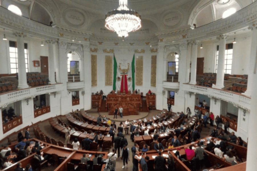Declaran el 13 de noviembre como el "Día en contra de la violencia a personas no binarias" en CDMX Declaran el 13 de noviembre como el "Día en contra de la violencia a personas no binarias" en CDMX