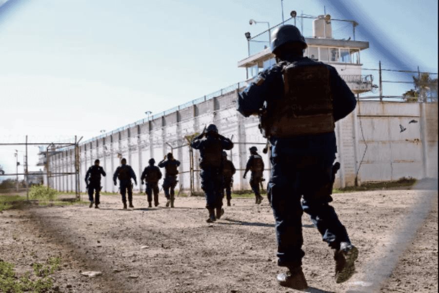 Tras enfrentamiento, sellan túnel en penal de Sinaloa Tras enfrentamiento, sellan túnel en penal de Sinaloa