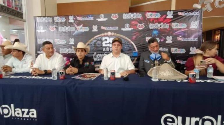 Regresa Cuernos Chuecos a Villahermosa