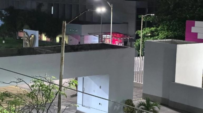 Paciente cae de segundo piso de IMSS en Veracruz