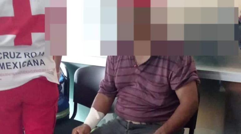 Balean a conductor de volteo en Casa Blanca