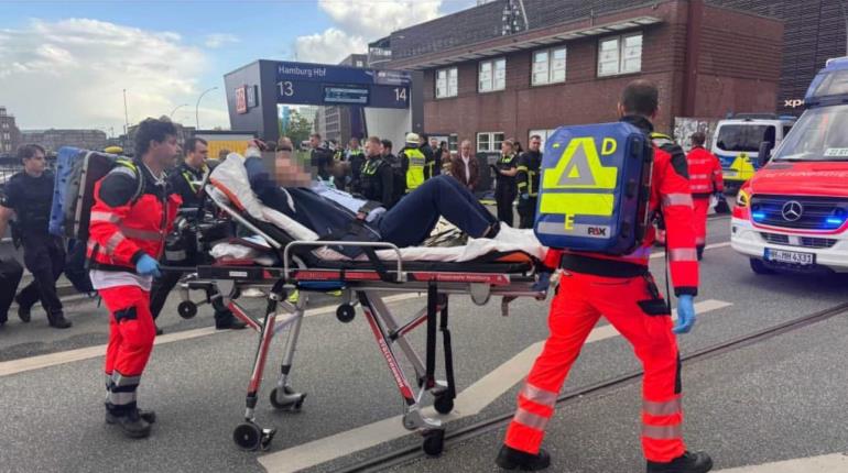 Apuñala a 17 personas en estación de trenes en Alemania