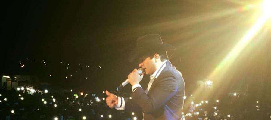 EE. UU. cancela visa a Julión Álvarez, pospone concierto en Texas EE. UU. cancela visa a Julión Álvarez, pospone concierto en Texas