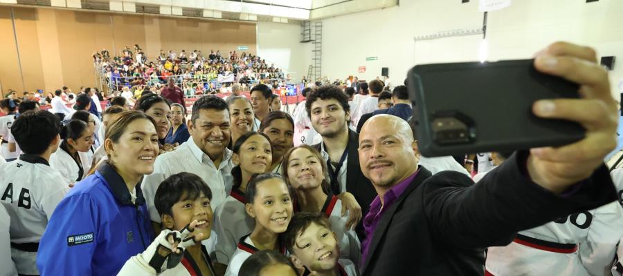 Medallista, María del Rosario Espinoza, exhorta a taekwondoínes que luchen para llegar a JJ.OO.