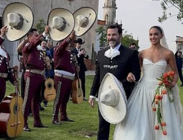 Se casa por la iglesia la hija de Biby Gaytán y Eduardo Capetillo
