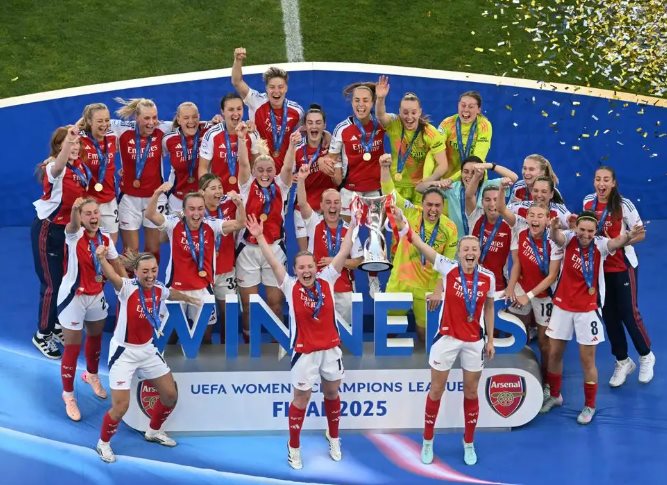 Arsenal consigue su segundo título en la Champions femenil Arsenal consigue su segundo título en la Champions femenil