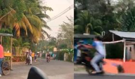 Exhiben a joven realizando acrobacias de alto riesgo en moto y sin protección en Comalcalco