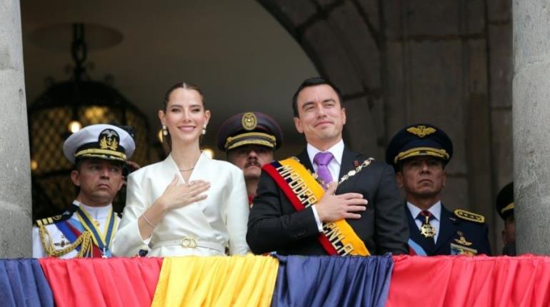 Juramenta Daniel Noboa como presidente de Ecuador por cuatro años más