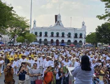 ¡Nuevo récord! Segundo Tamboritón reunió a 894 personas en Villahermosa