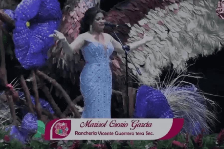 "Ya la ca*u3", aspirante a la Flor de la Jicara se viraliza al olvidar discurso "Ya la ca*u3", aspirante a la Flor de la Jicara se viraliza al olvidar discurso
