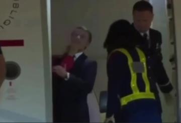 Estábamos bromeando: Macron justifica cachetada de su esposa al llegar a Vietnam