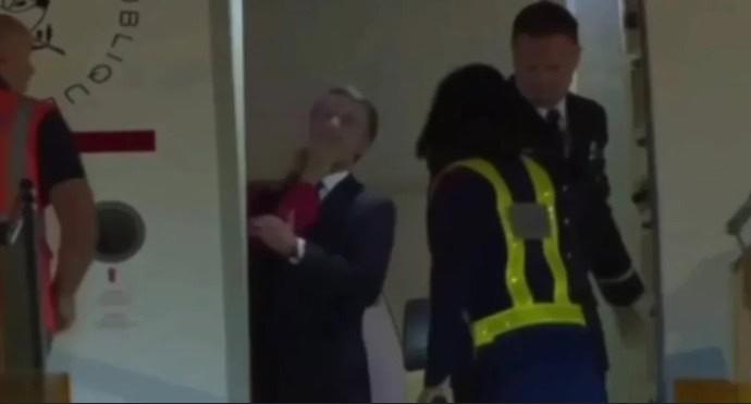 Estábamos bromeando: Macron justifica cachetada de su esposa al llegar a Vietnam Estábamos bromeando: Macron justifica cachetada de su esposa al llegar a Vietnam