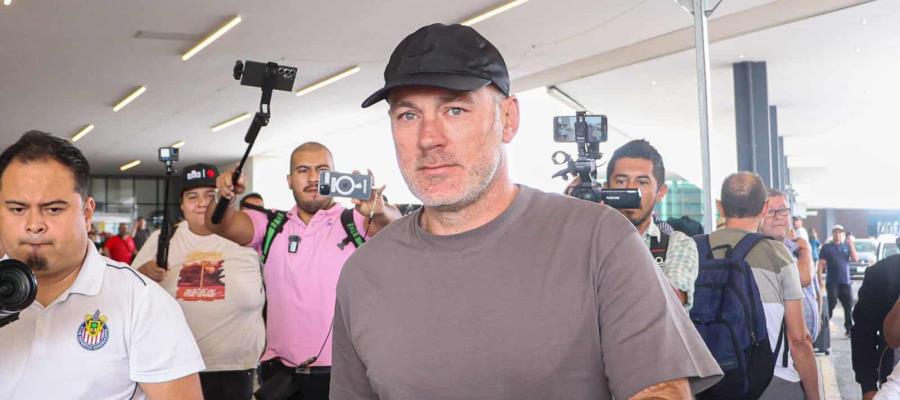 Llega Gabriel Milito a Guadalajara para dirigir a Chivas Llega Gabriel Milito a Guadalajara para dirigir a Chivas