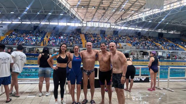 Delegación tabasqueña destaca en Campeonato Nacional Máster de natación