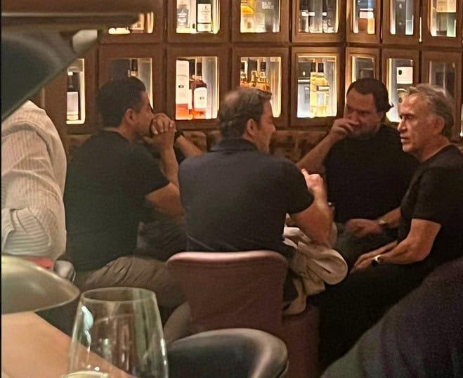 Captan a los Yunes en lujoso bar de Madrid Captan a los Yunes en lujoso bar de Madrid